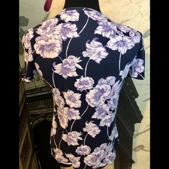 Nice shirt by Croft&Barrow in size medium - Picture 2 of 2